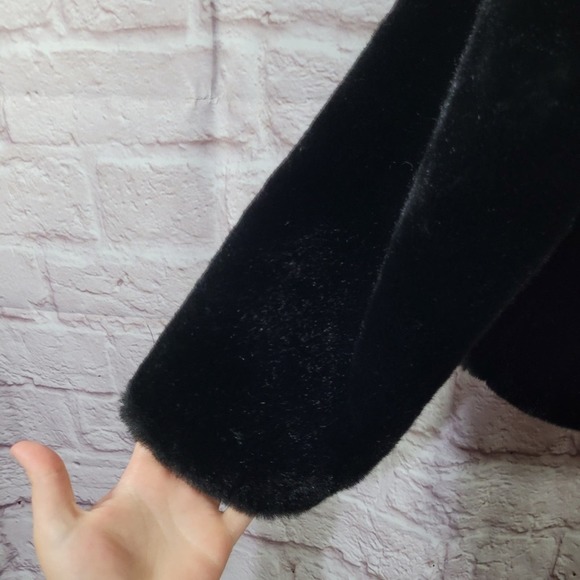 Zara Black Faux Fur Mock Neck Cropped Heavy Winter Jacket - Picture 10 of 13